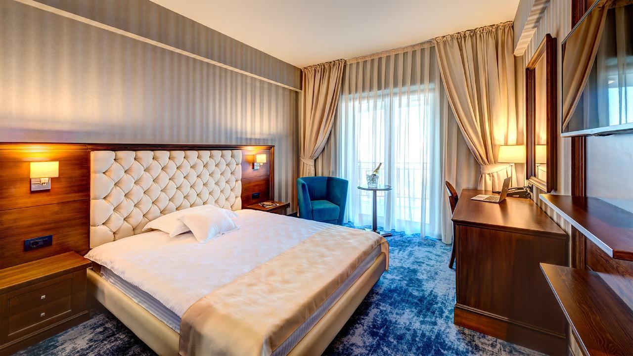 Briliant Hotel Cluj-Napoca Exterior photo